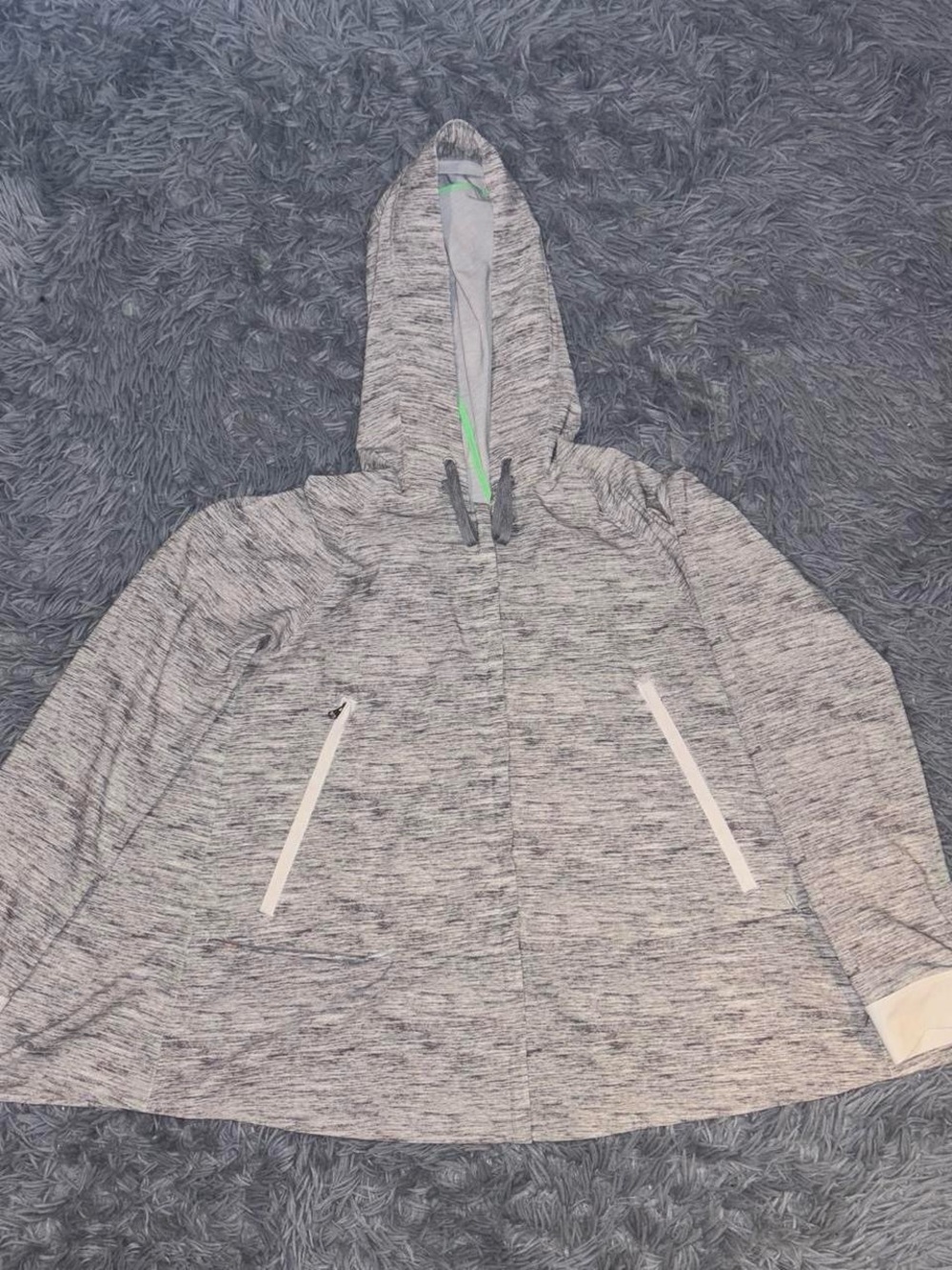 Lululemon Women’s Sun Showers Heathered Gray Lightweight Jacket Hooded Size 4